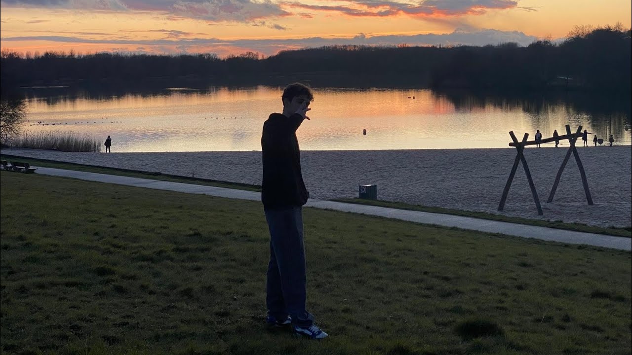 RLV, Novai - Bagatelle (clip officiel)