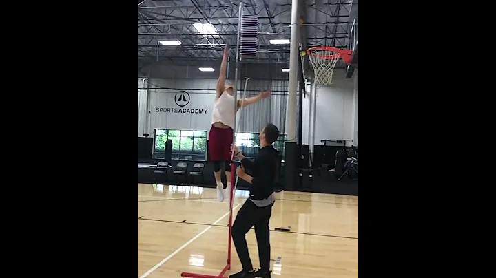 I JUMP HIGHER THAN ANY NBA PLAYER! 54.5 INCH RUNNING VERTICAL - DayDayNews