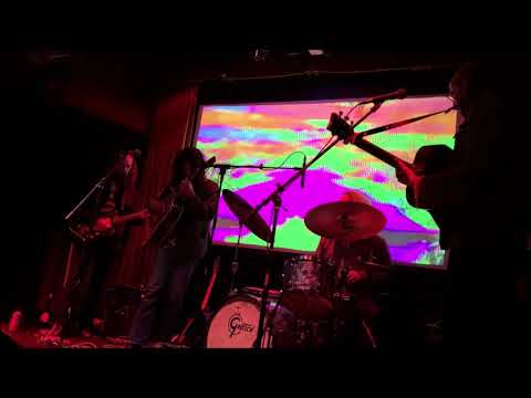 grave-flowers-bongo-band---live-at-gold-diggers-la-3/4/2020