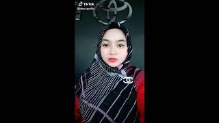 Cewek jilbab mulus main TikTok/devi.aprillia