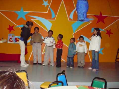 cumpleaos de carlin en plaza sesamo en Monterey NL