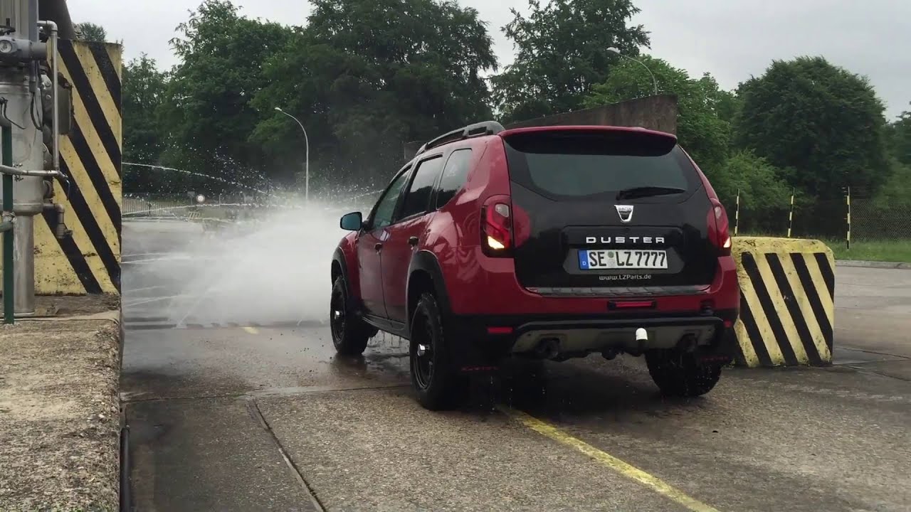 Dacia Duster Panzer Waschanlage / Renault Duster Tank Wash YouTube