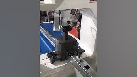 Máy đột thủy lực đột lỗ vuông trên hộp đơn giản và hiệu quả cao . LH: 0963.410.111