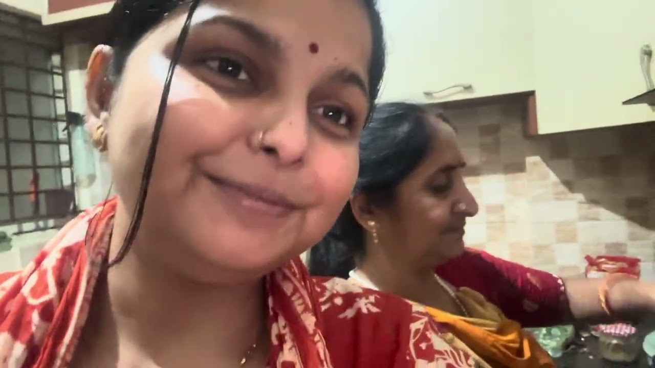 Aj humne holi k liye kya kya banaya//Watch till end