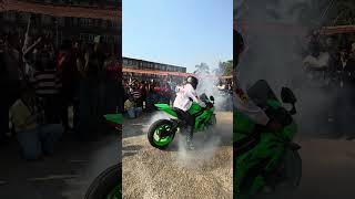 Kawasaki Ninja Zx10Rcrazy With Y Colour At Amity University