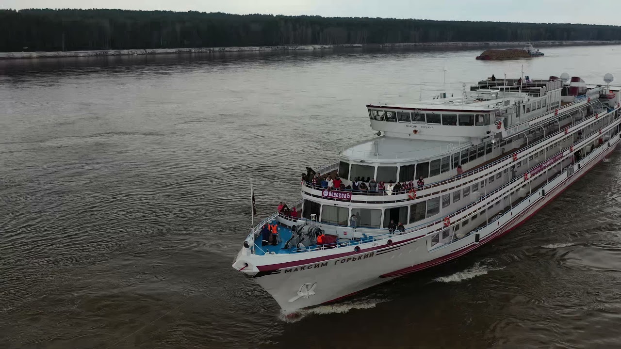 Проход теплохода Максим Горький через Казачинский порог на Енисее в 2021 году