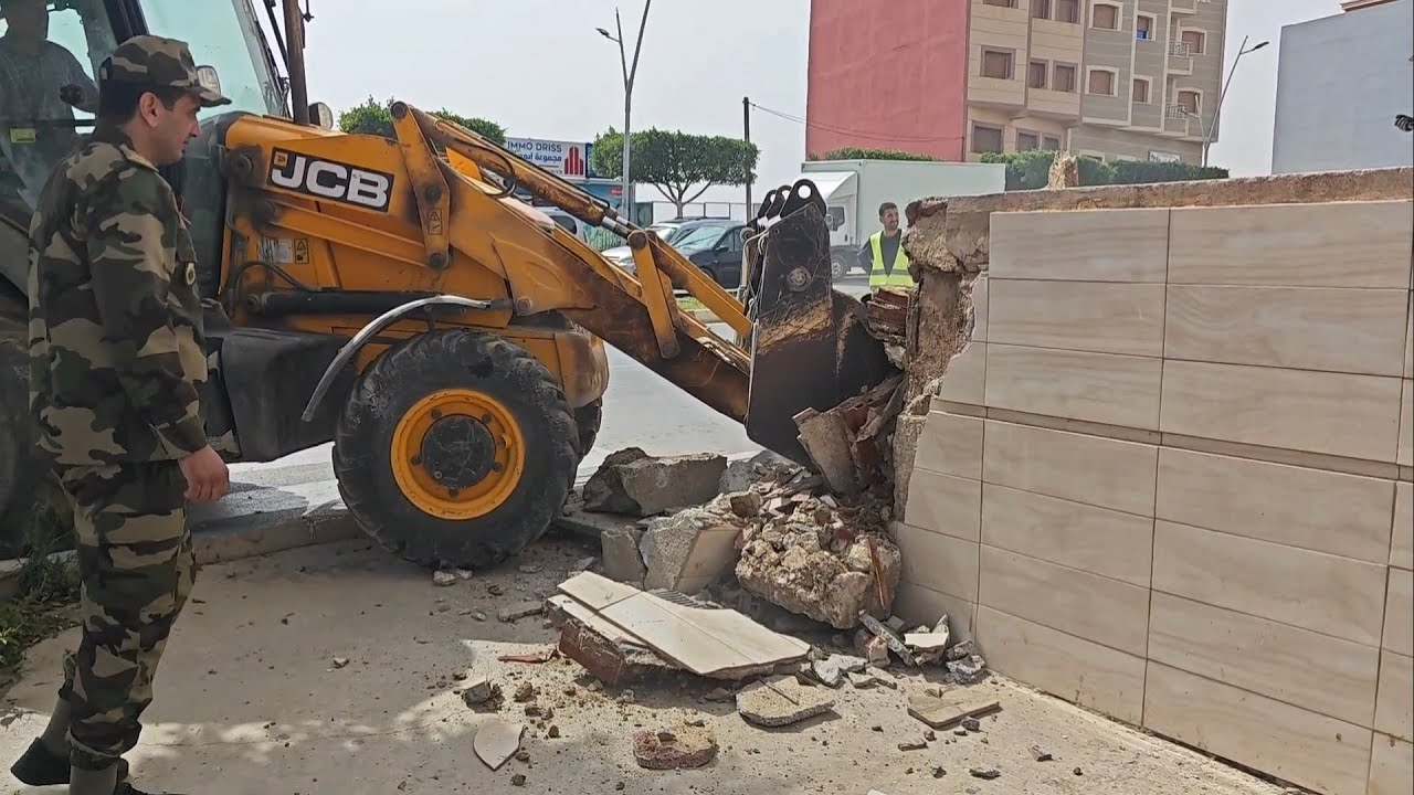 حمله شرسه لتحرير ملك العمومي في سلوان الناظور