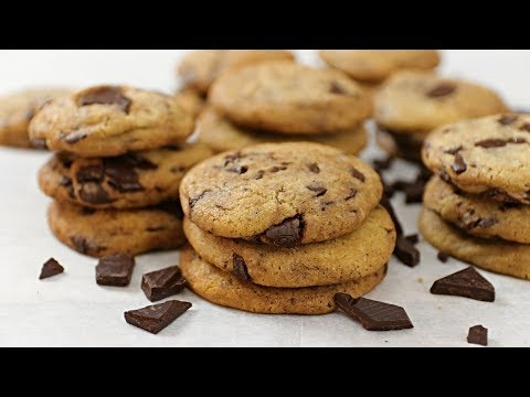 How to Make Chocolate Chunk Cookies