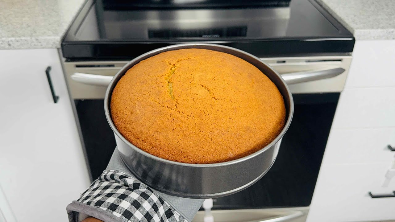 Beginner's Friendly Cake Recipe | Moist Vanilla Cake with 3 ingredients Frosting