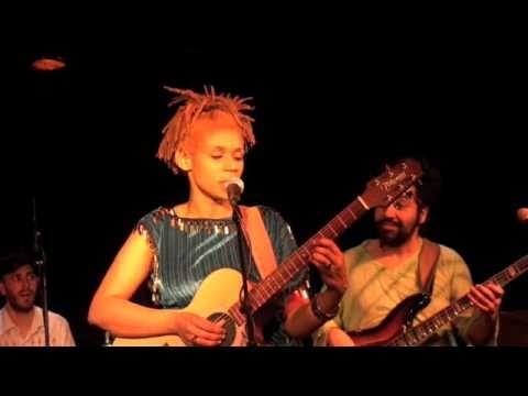Carmen Souza - Tente Midj - Live in Berlin (1/3)