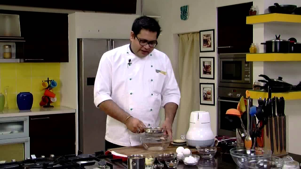 Instant Chocolate Lava Cake | Sanjeev Kapoor Khazana