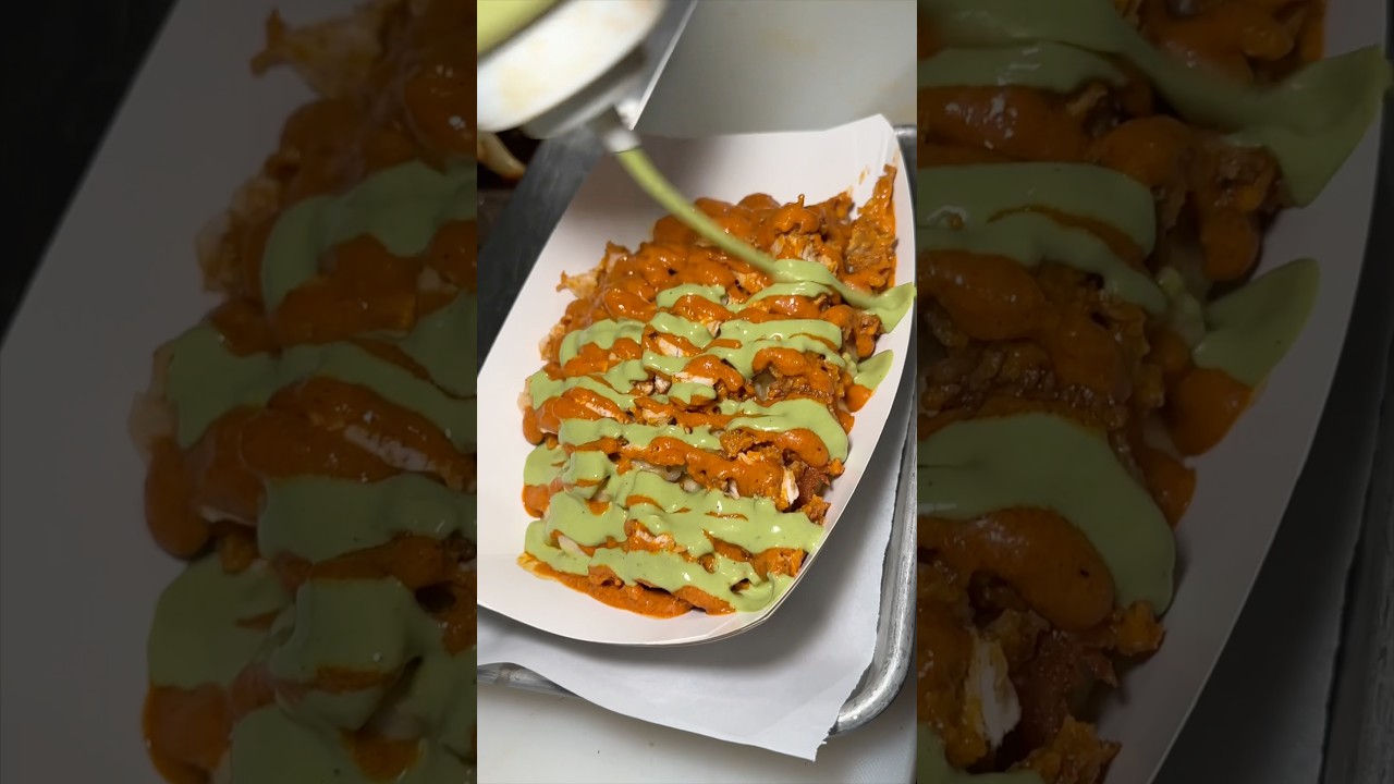The CHICKEN TIKKA MAC & CHEESE from Namkeen Brooklyn NEEDS to be on your DEVOUR-list! #DEVOURPOWER