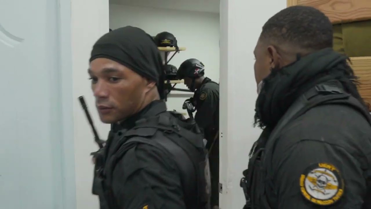 simulacro de despeje de tren bajo amenaza.