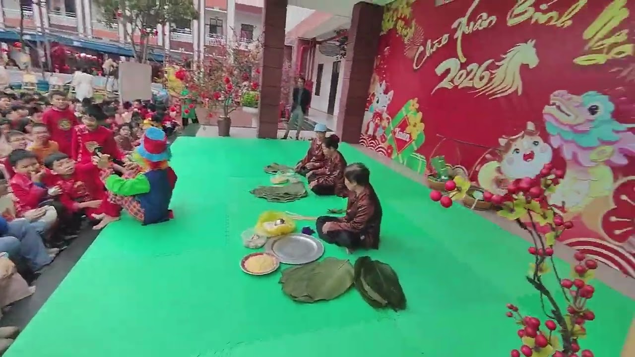 lớp Moon  cuối năm 2025