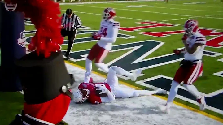 Houston QB Clayton Tune throws 33 yard TD pass to ...