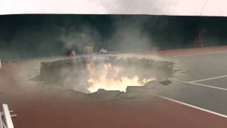 tennis court explosion. разрушительный взрыв на теннисном корте.