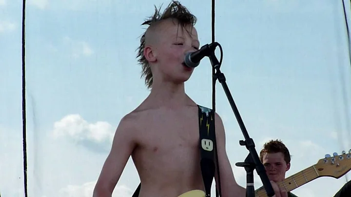 9 yr old Ryan Watson performs a cover of Ozzy Osbo...