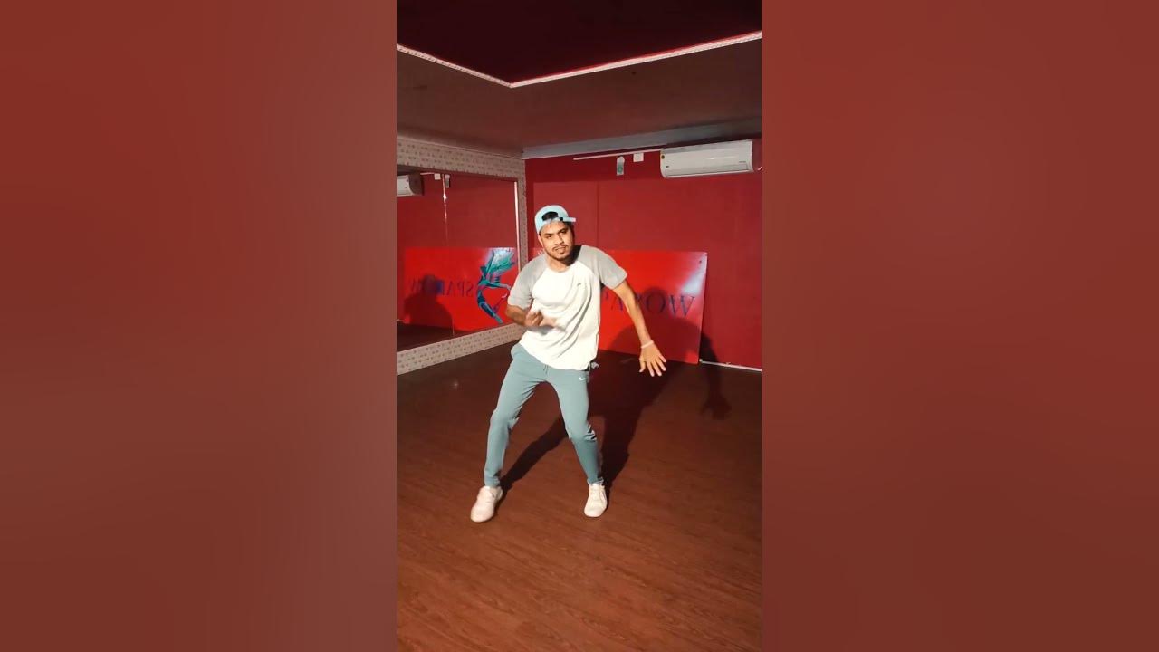 Khadke glassy ll yo yo honey singh ll New Bollywood song