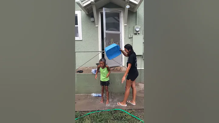 A petite ice bucket challenge