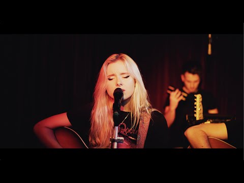 Chloe Adams - The Doctor Said (Live at the Green Note)