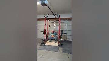 315 Pause Squat. Last set before working sets.