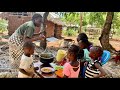 The raw typical african village mothercooks the most healthiest african village food for her kids