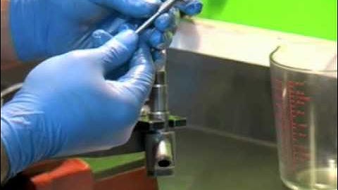 Common Rail Injector, strip & rebuild part 1.