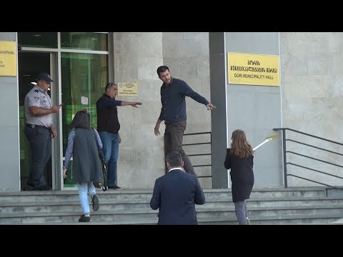 გორში მომხდარი ინციდენტის საქმეზე საკრებულოს წევრები პირველ განცხადებებს აკეთებენ12.10.2018