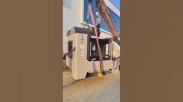 LMW J2 CNC milling machines unloading and positioning into shed || #machine #overburden #cncmilling