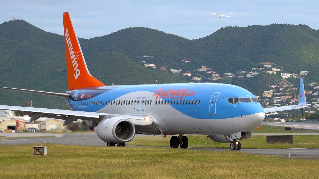 Sunwing Boeing 737 800 Close Ups Take Off From St Martin