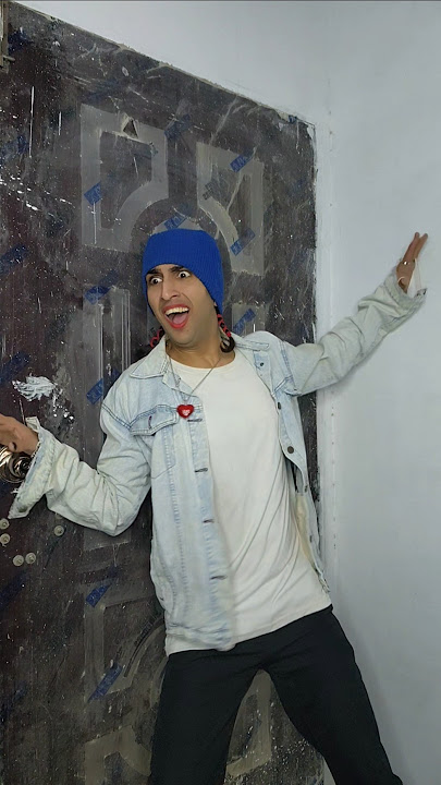 who's at the door 😭 #acting #funnyvideos #comedyskit #tiktok