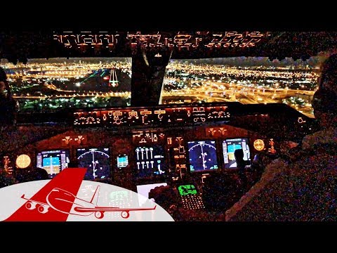 Boeing 747-400 NIGHT LANDING MIAMI - COCKPIT VIEW