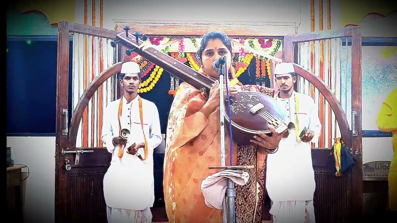 सोडिला संसार ।माया तयावरी फार ॥१॥धांवत चाले मागें मागें ।सुखदुःख साहे अंगे ॥ध्रु.॥ किर्तन सेवा ओवळी 