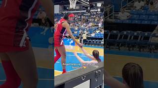 Angel Reese helped Caitlin Clark up after the hard fall 👏