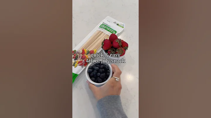 quick and easy 4th of july snack 🇺🇸 #easyrecipe #snacks #4thofjuly #satisfying #fruit