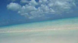 ニューカレドニア(07.03.24)　ウベア島の綺麗な波