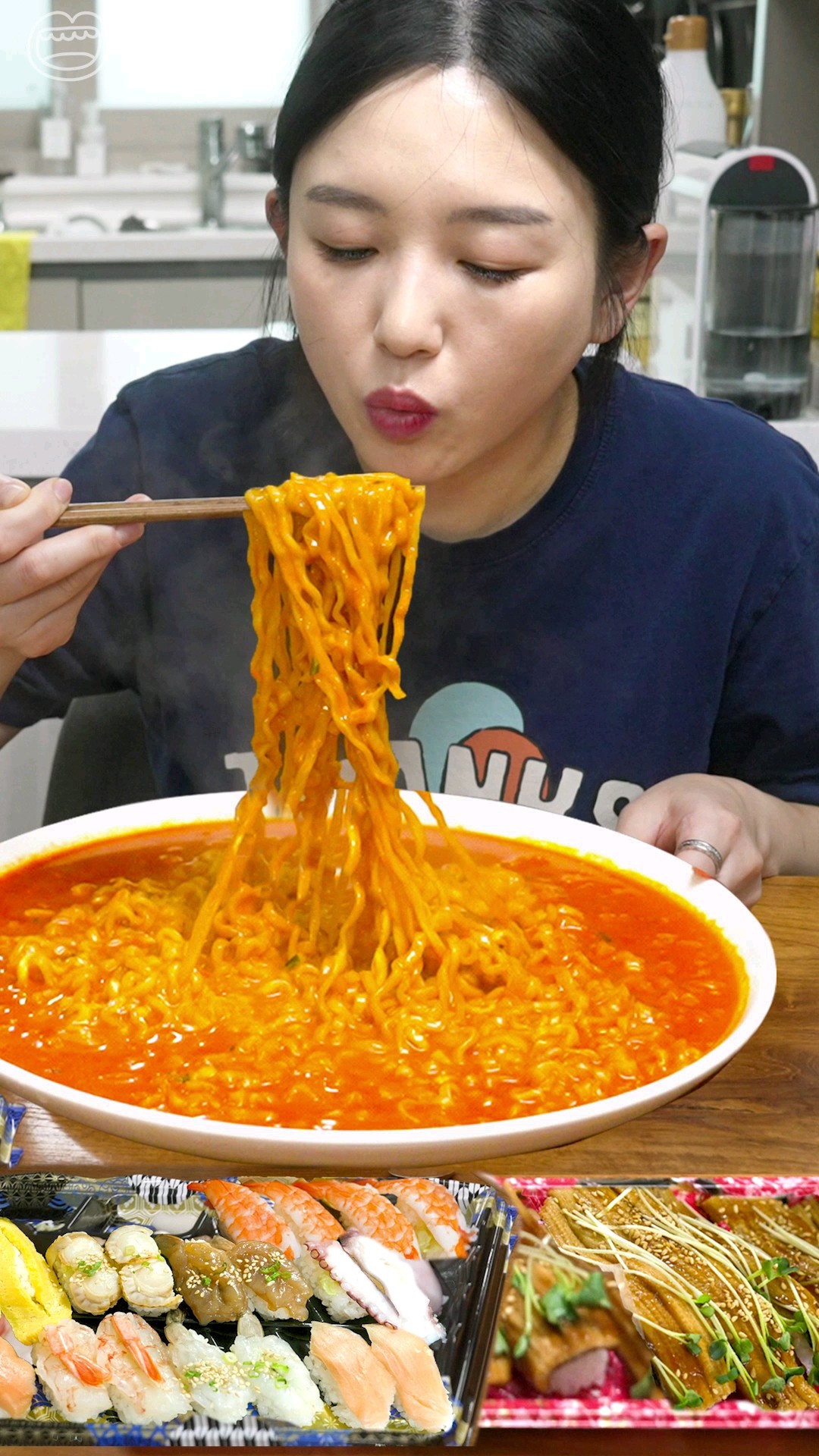 치즈불닭볶음탕면과 마트초밥