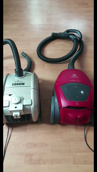 Sound Level Comparison: Electrolux Pure D8.2 versus Conventional Vacuum Cleaner