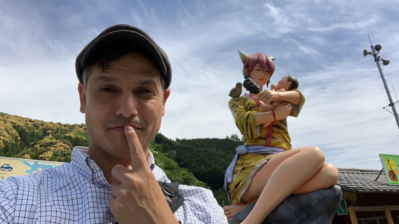 Japanese Highway Rest Stop Art - YouTube