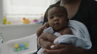 JOHNSON’S®- Baby Sensory Development - Bathtime and Massage