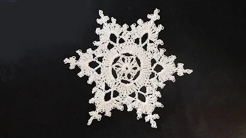 Easy Crochet Snowflake Tutorial