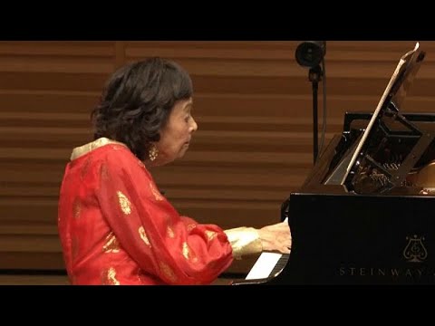 Une pianiste japonaise de 100 ans donne encore un concert