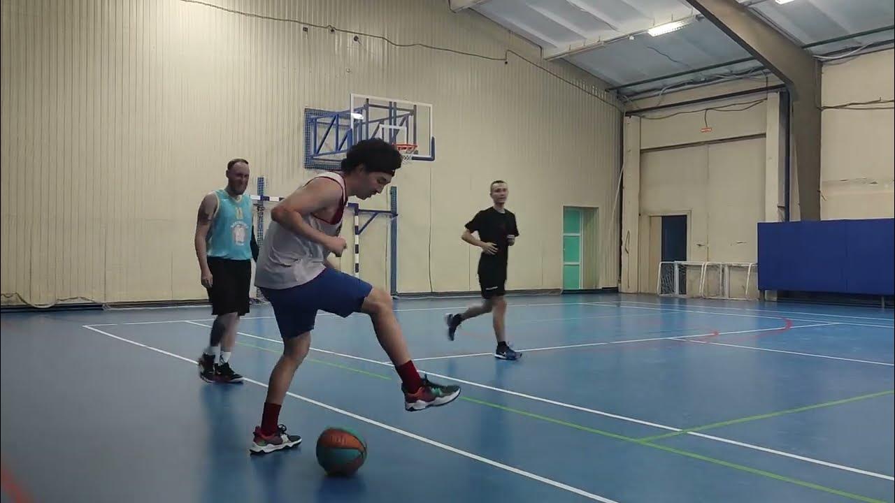 Баскетбол игра Ясногорск звёздный1998год