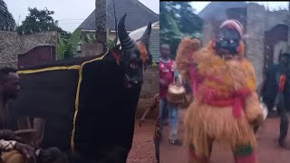 Ndi Igbo Forum - >>> PHOTO OF THE DAY <<< Lekwanu Masquerade using ATM. Lolz. This one no happen for Ozubulu. Can someone guess this one  happened??? SHARE YOUR THOUGHTS. * Report any