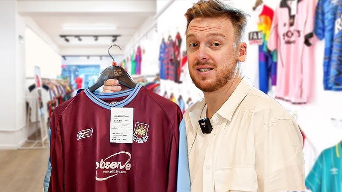 Romell Henry Goes Shopping For RETRO Football Shirts - Shirt