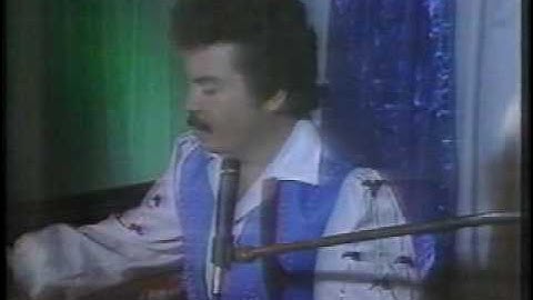 Los Plebeyos El Diferente