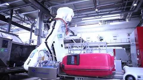 AUTOLOADER / THE FIRST FULLY AUOMATED BAGGAGE LOADING SYSTEM FOR AIRPORTS