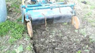 Hinomoto E14 Rotovating