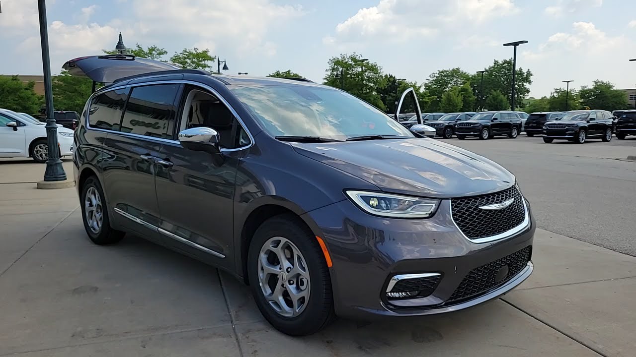 2023 Chrysler Pacifica Chicago, Evanston, Highland Park, Deerfield ...