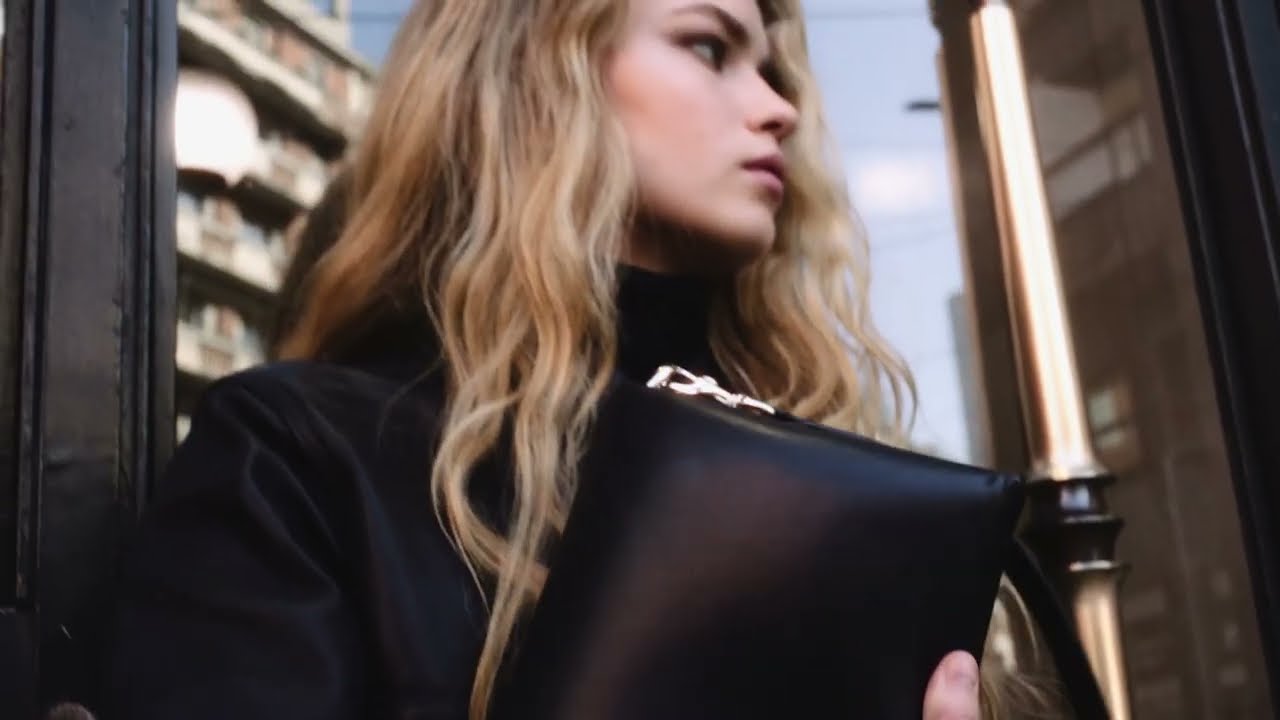 HOGAN – HOGAN The Bam Bam Cushion Bag - Autumn/Winter 2024-25 Collection Showcase